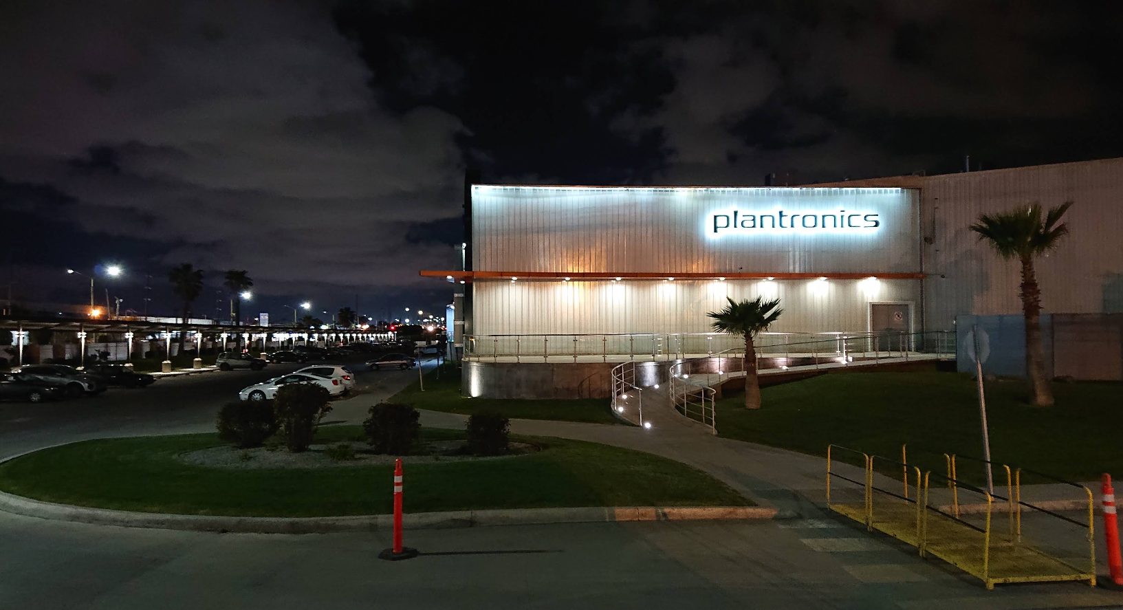 Nave Industrial Plantronics